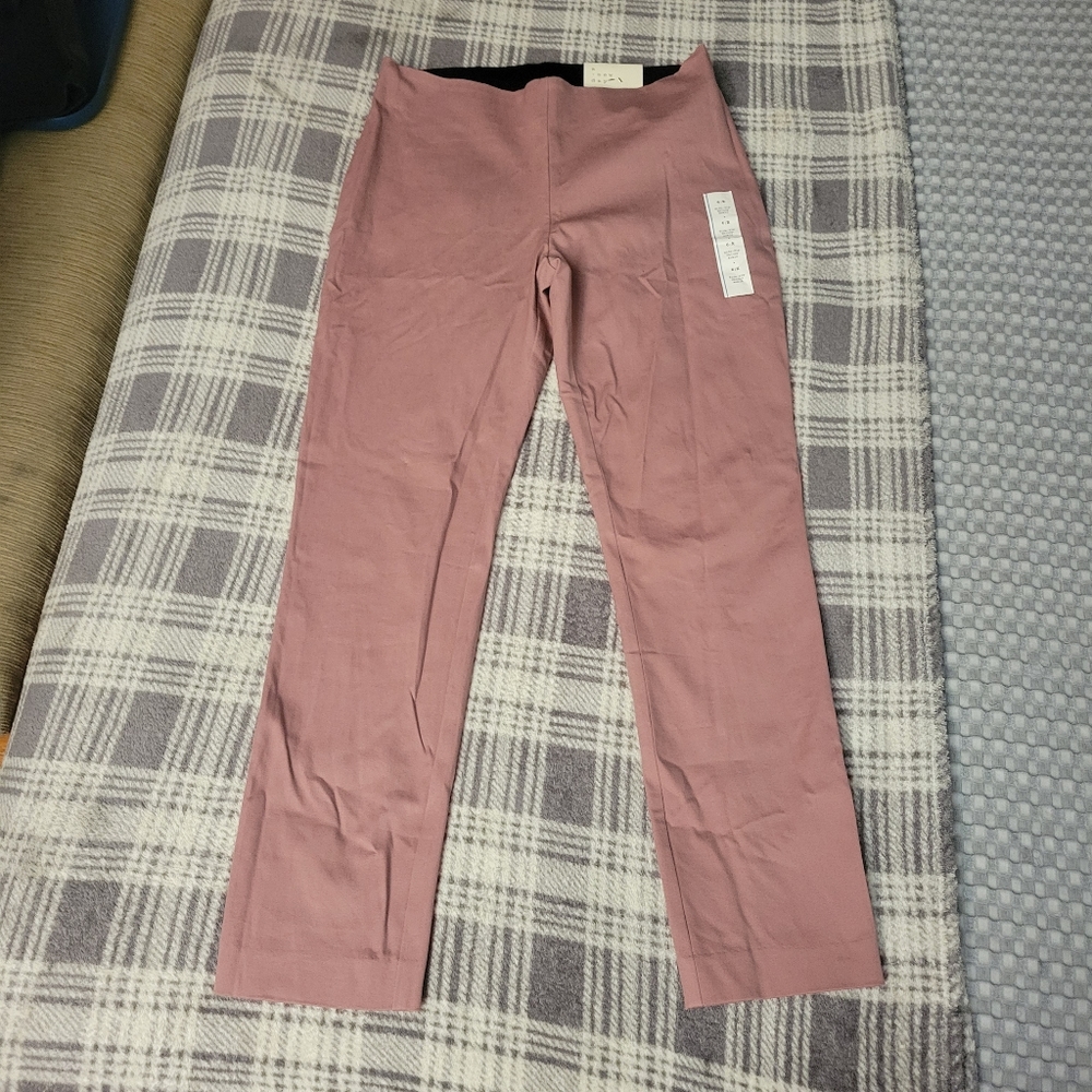 NWT size-zip, high-rise, skinny ankle, dress pants!!